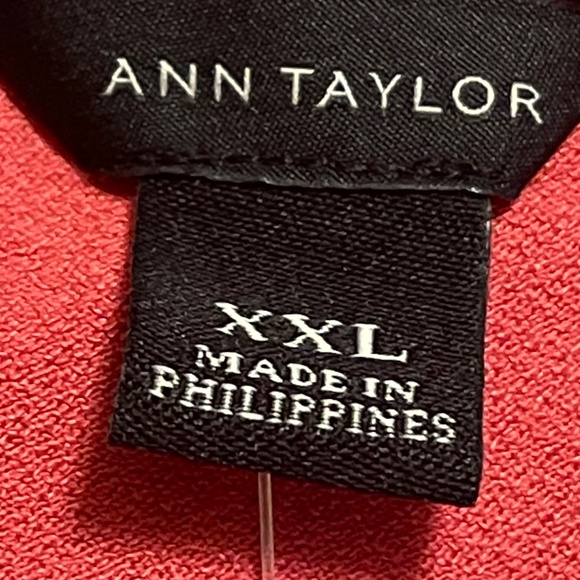 Ann Taylor Peep Hole Wrap Sleeveless Blouse - Picture 7 of 8